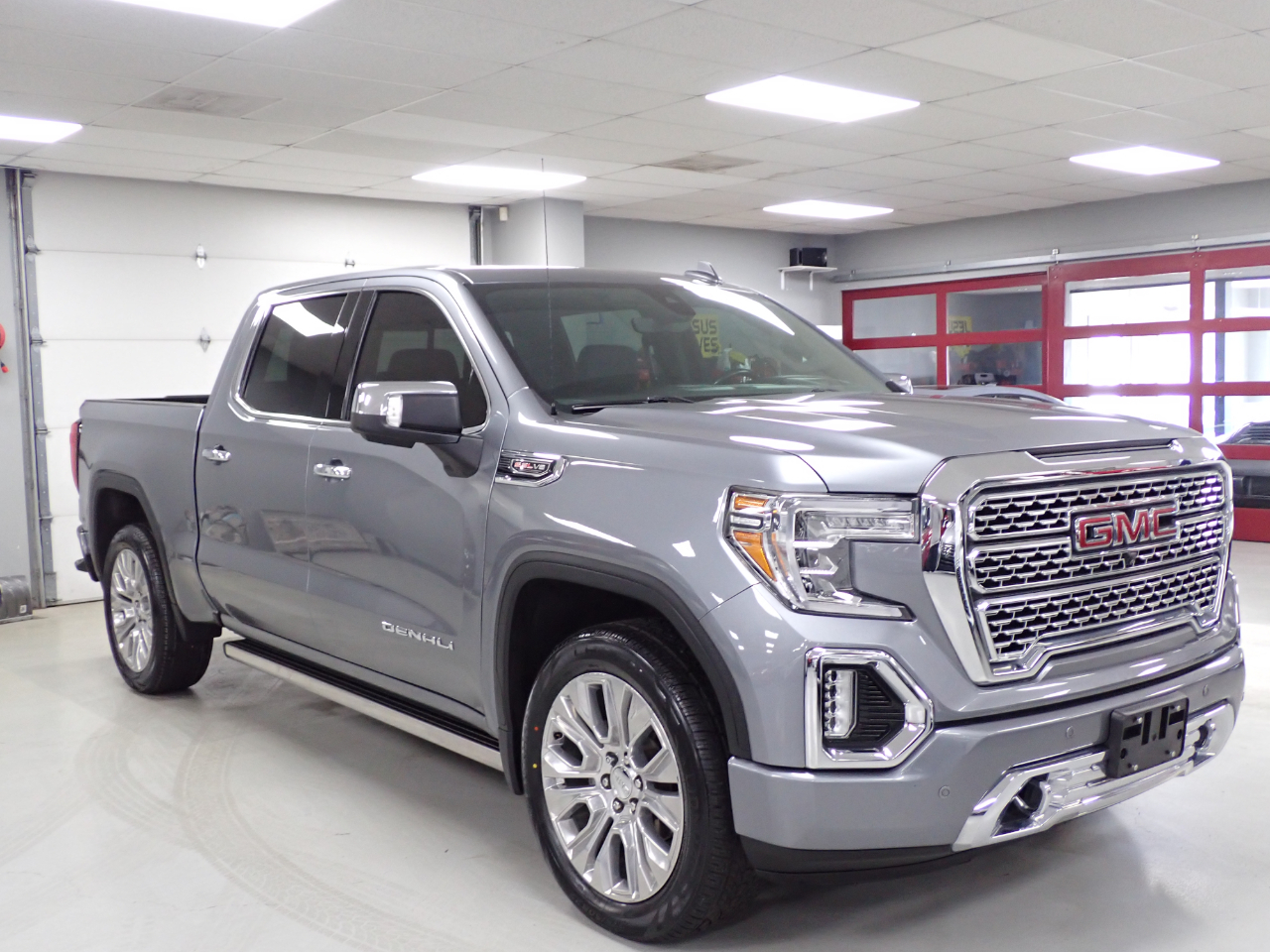 2021 GMC Sierra 1500 Denali Crew Cab 4WD