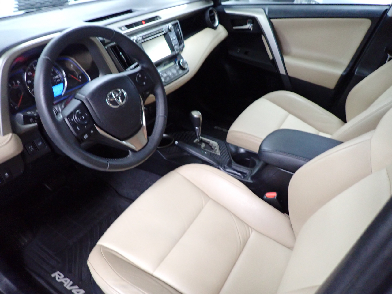 Toyota RAV4 Limited AWD 2014