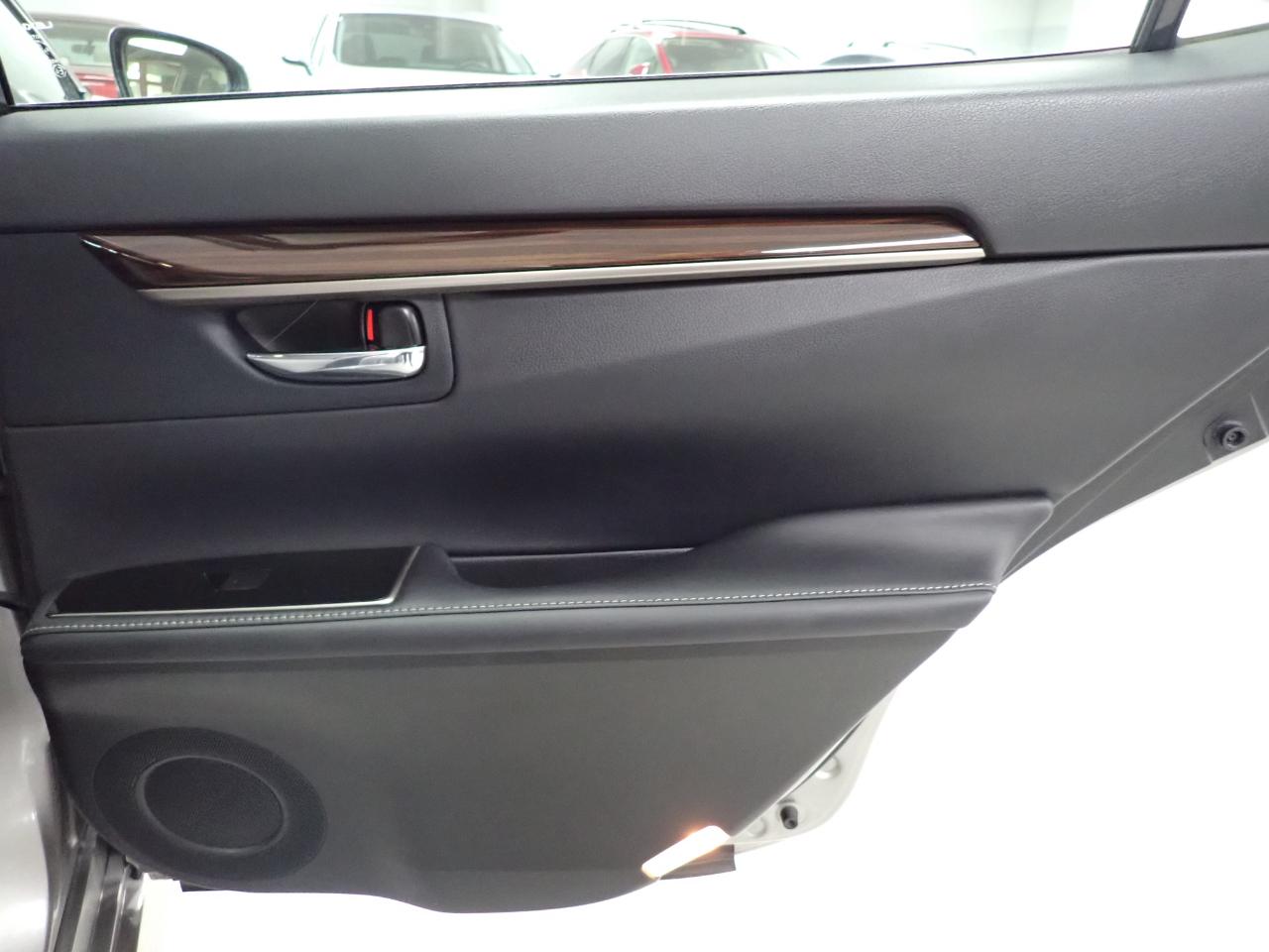 Lexus ES 300h Luxury 2017