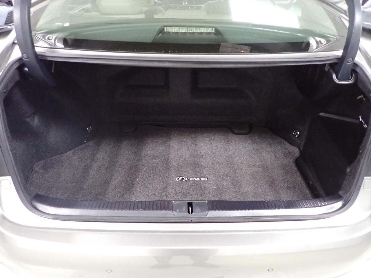 Lexus ES 300h Luxury 2017