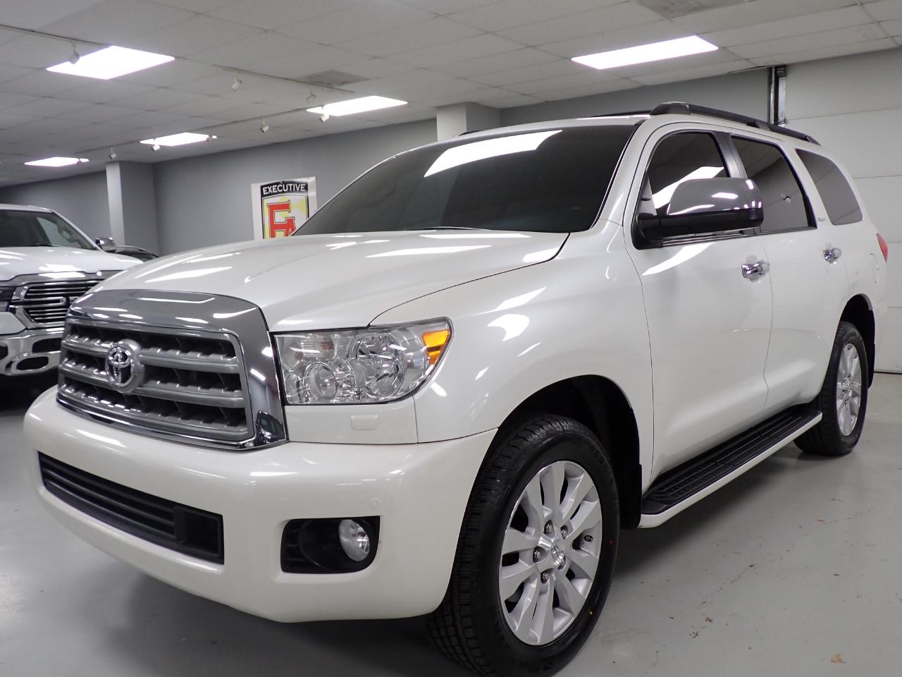 Toyota Sequoia Plantium 4WD FFV 2017