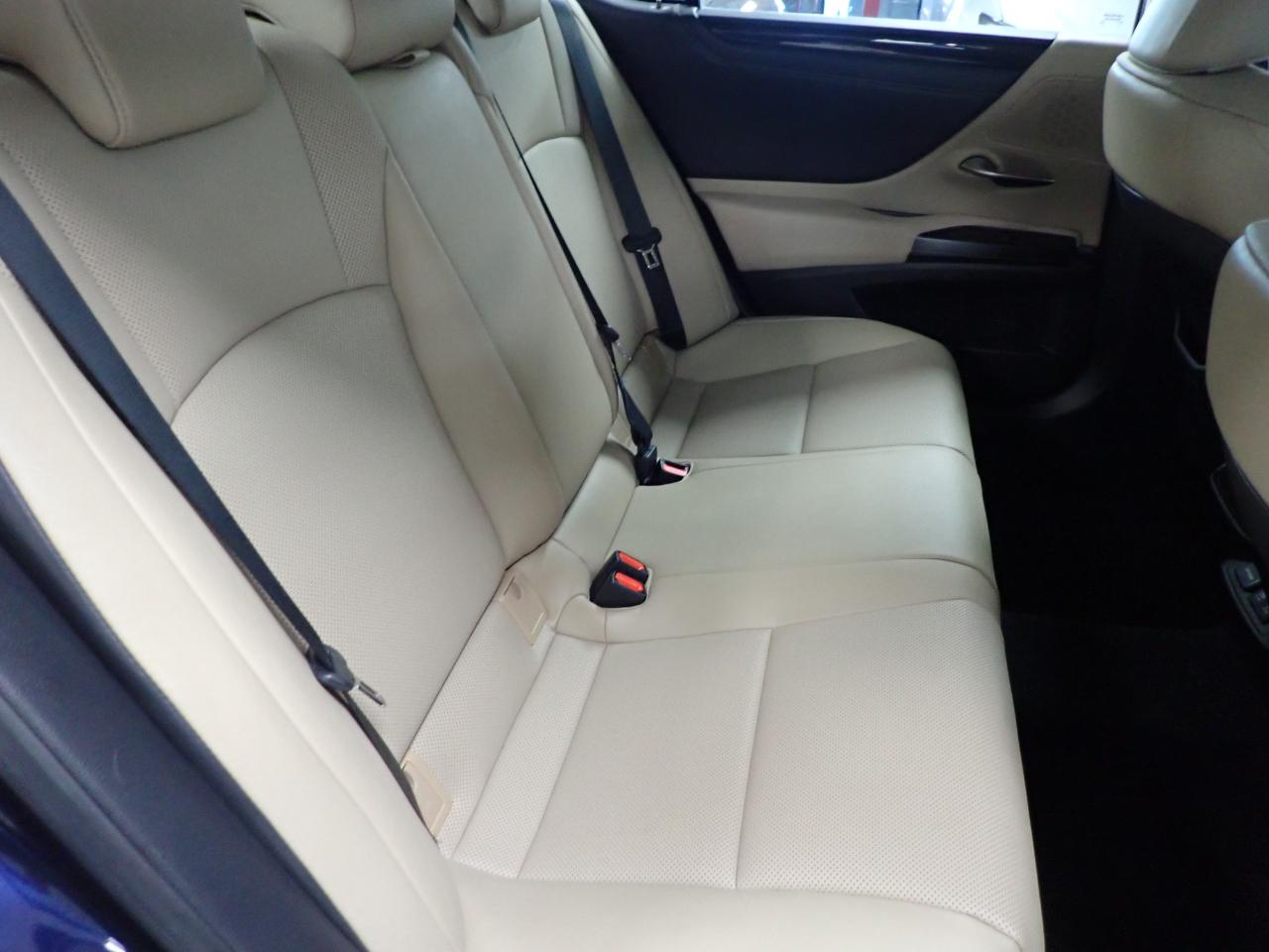 Lexus ES 350 Premium 2021