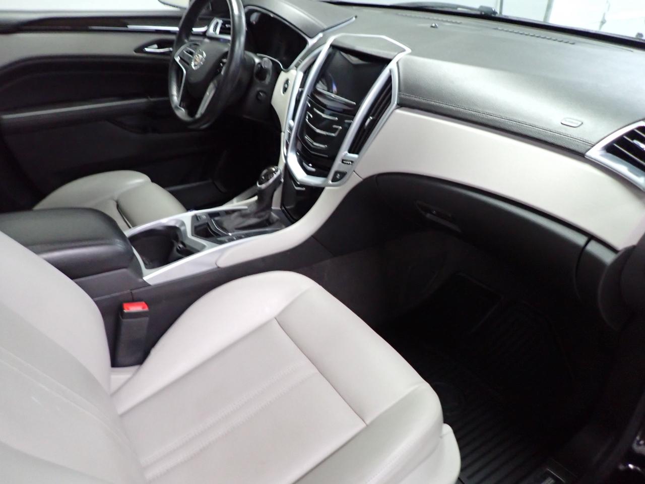 Cadillac SRX Luxury Collection FWD 2013