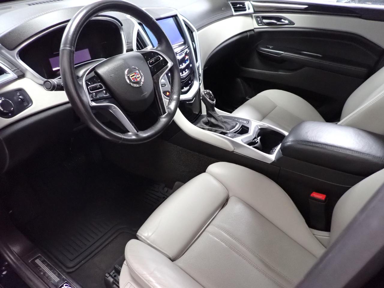 Cadillac SRX Luxury Collection FWD 2013