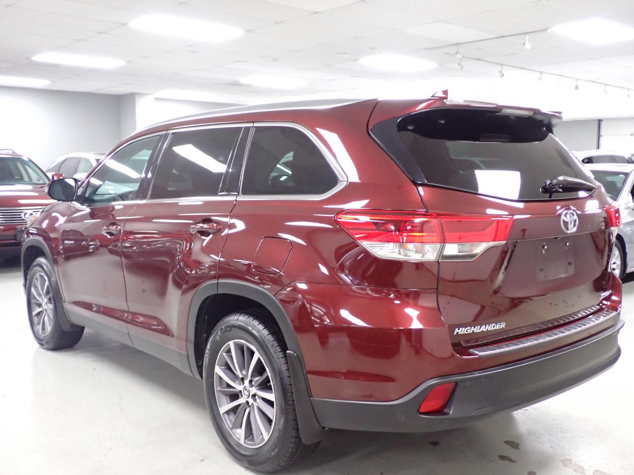 Toyota Highlander XLE AWD V6 2019