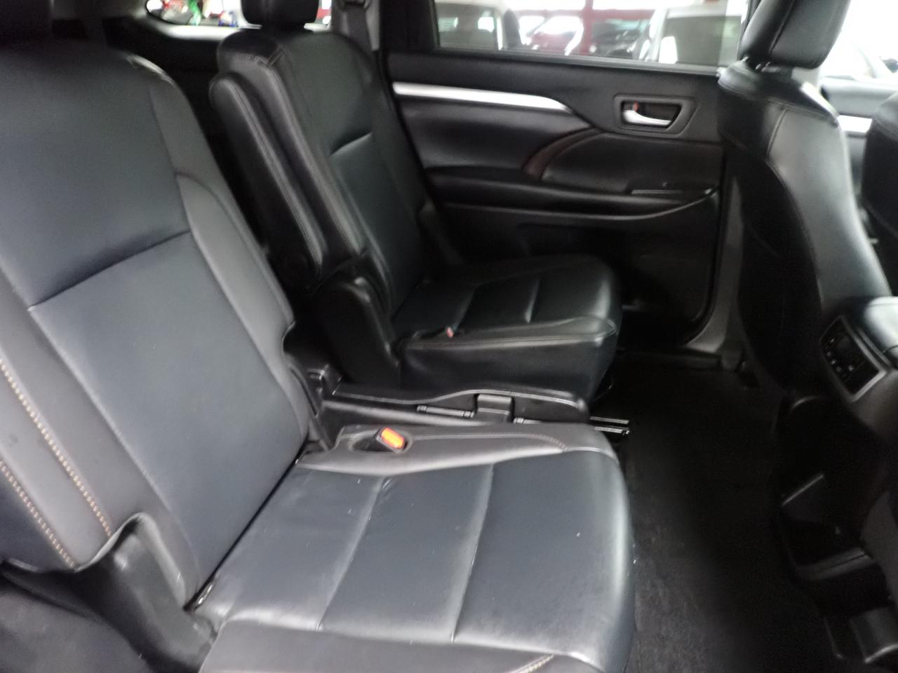 Toyota Highlander XLE AWD V6 2019