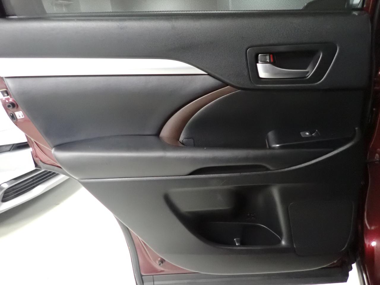 Toyota Highlander XLE AWD V6 2019