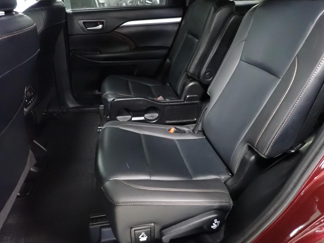 Toyota Highlander XLE AWD V6 2019