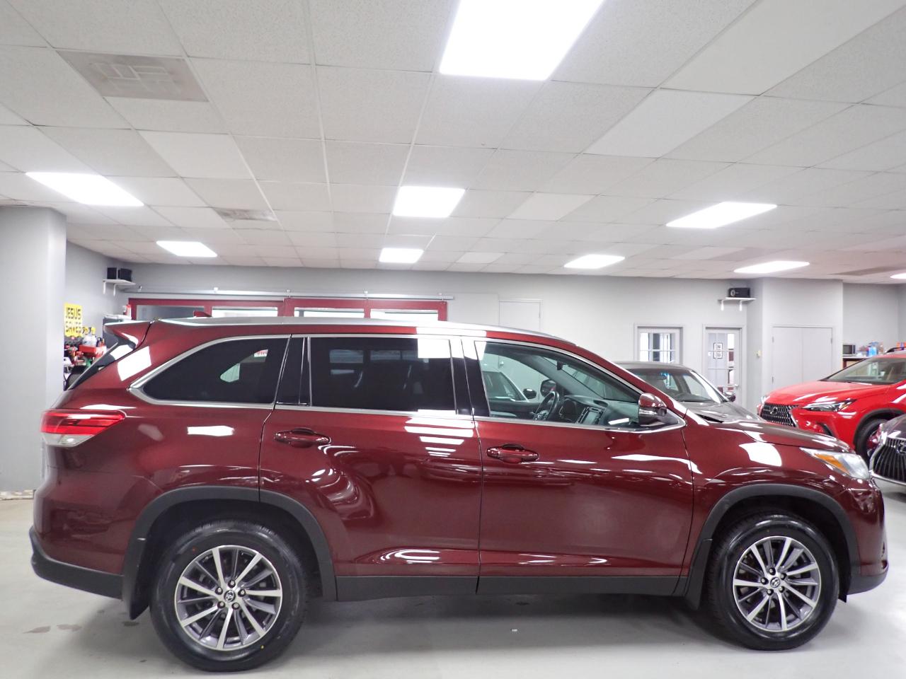Toyota Highlander XLE AWD V6 2019