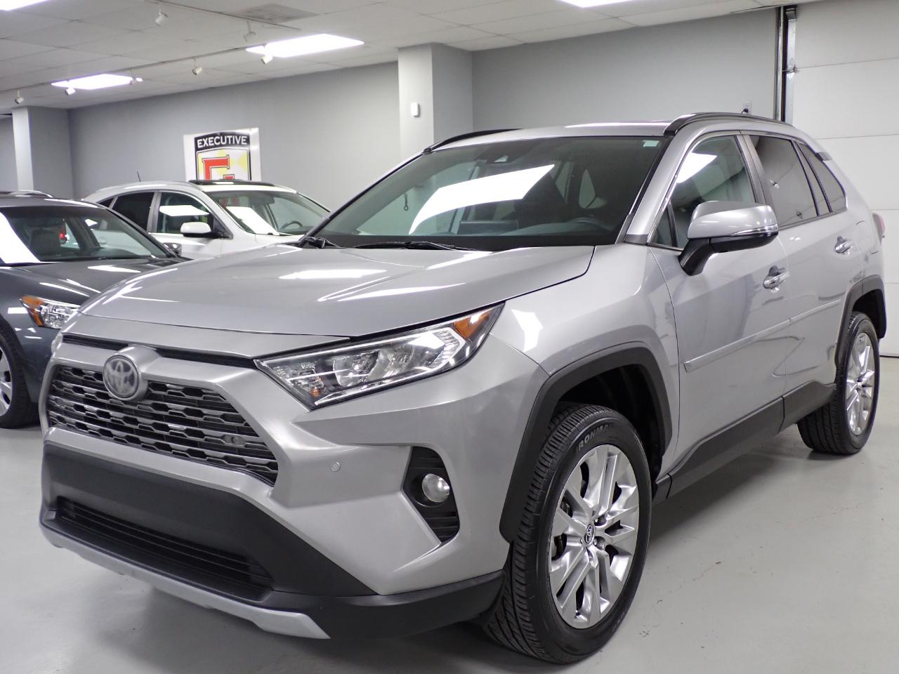 Toyota RAV4 Limited AWD 2019