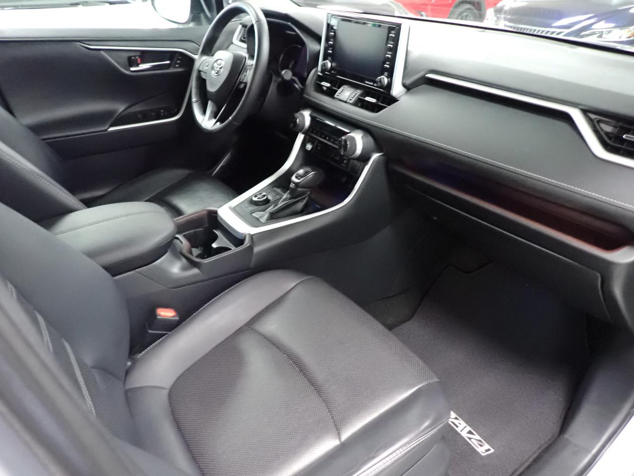 Toyota RAV4 Limited AWD 2019