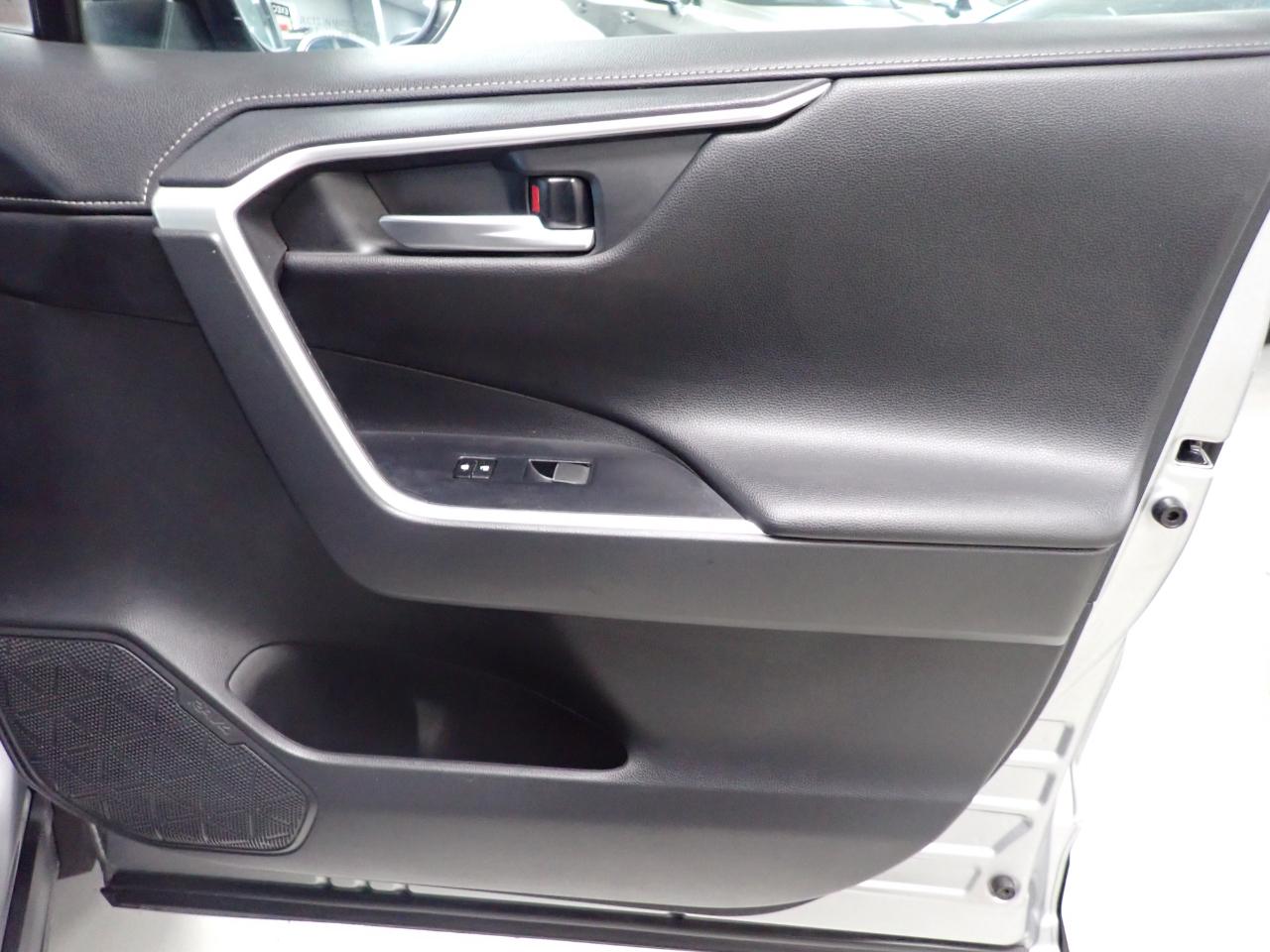 Toyota RAV4 Limited AWD 2019