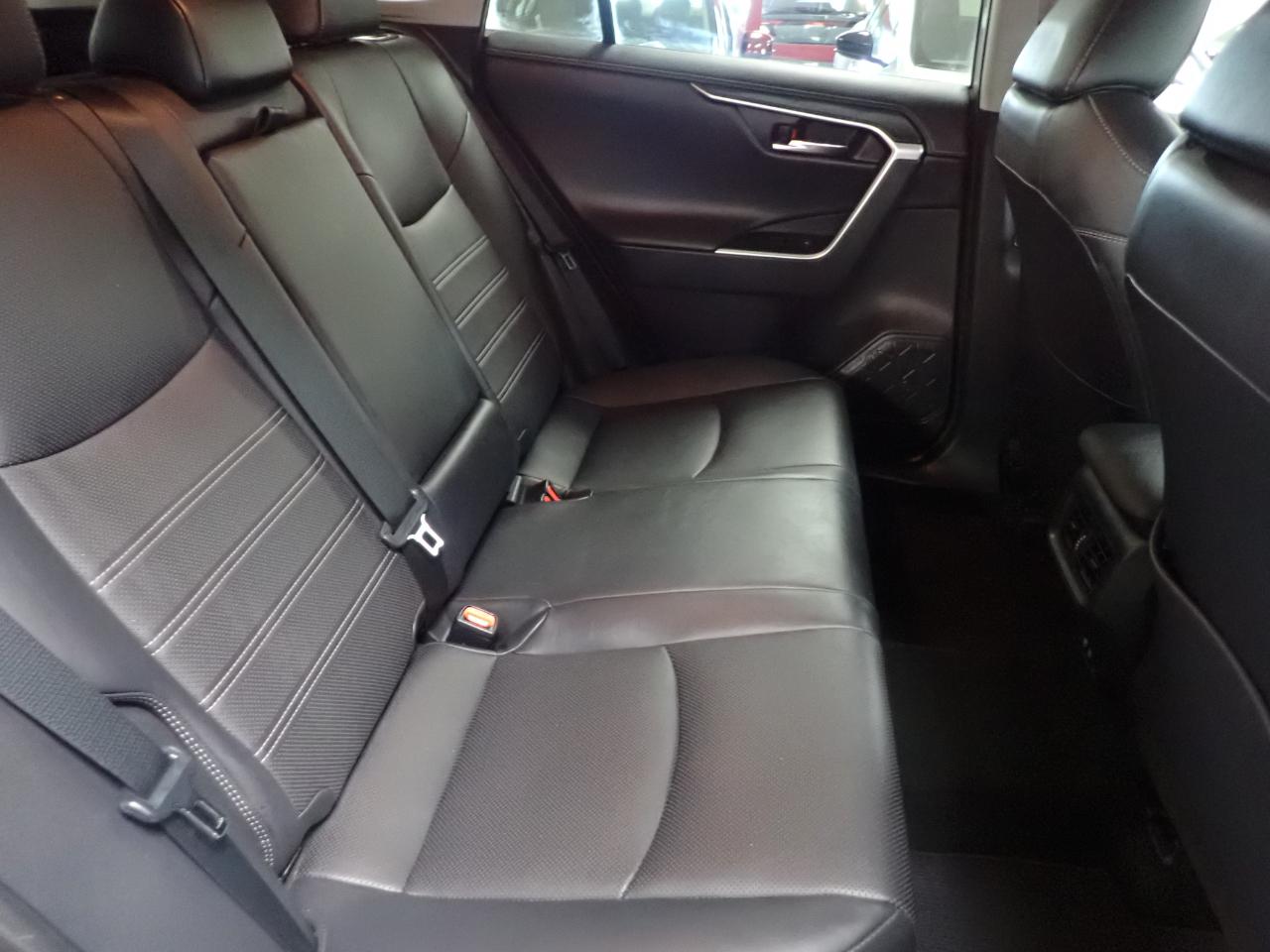 Toyota RAV4 Limited AWD 2019