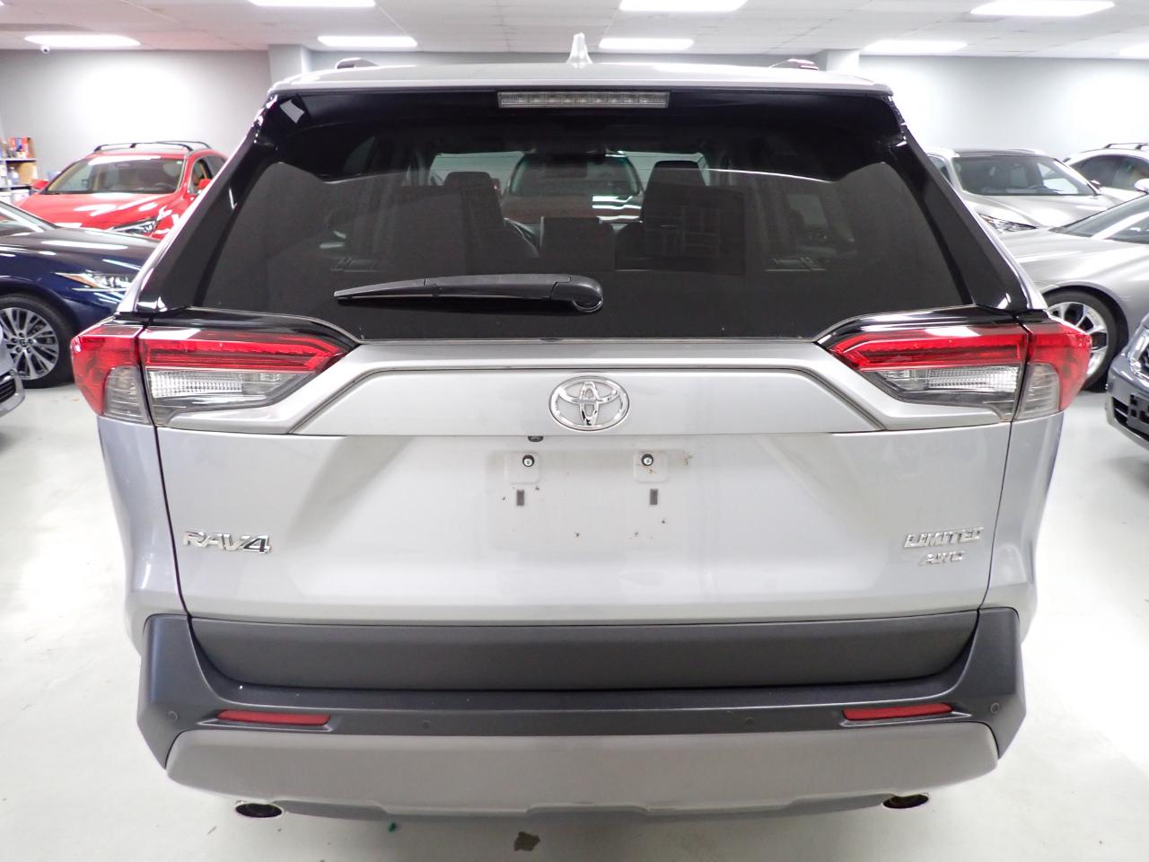 Toyota RAV4 Limited AWD 2019