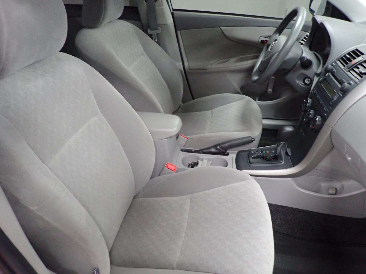 Toyota Corolla  2009