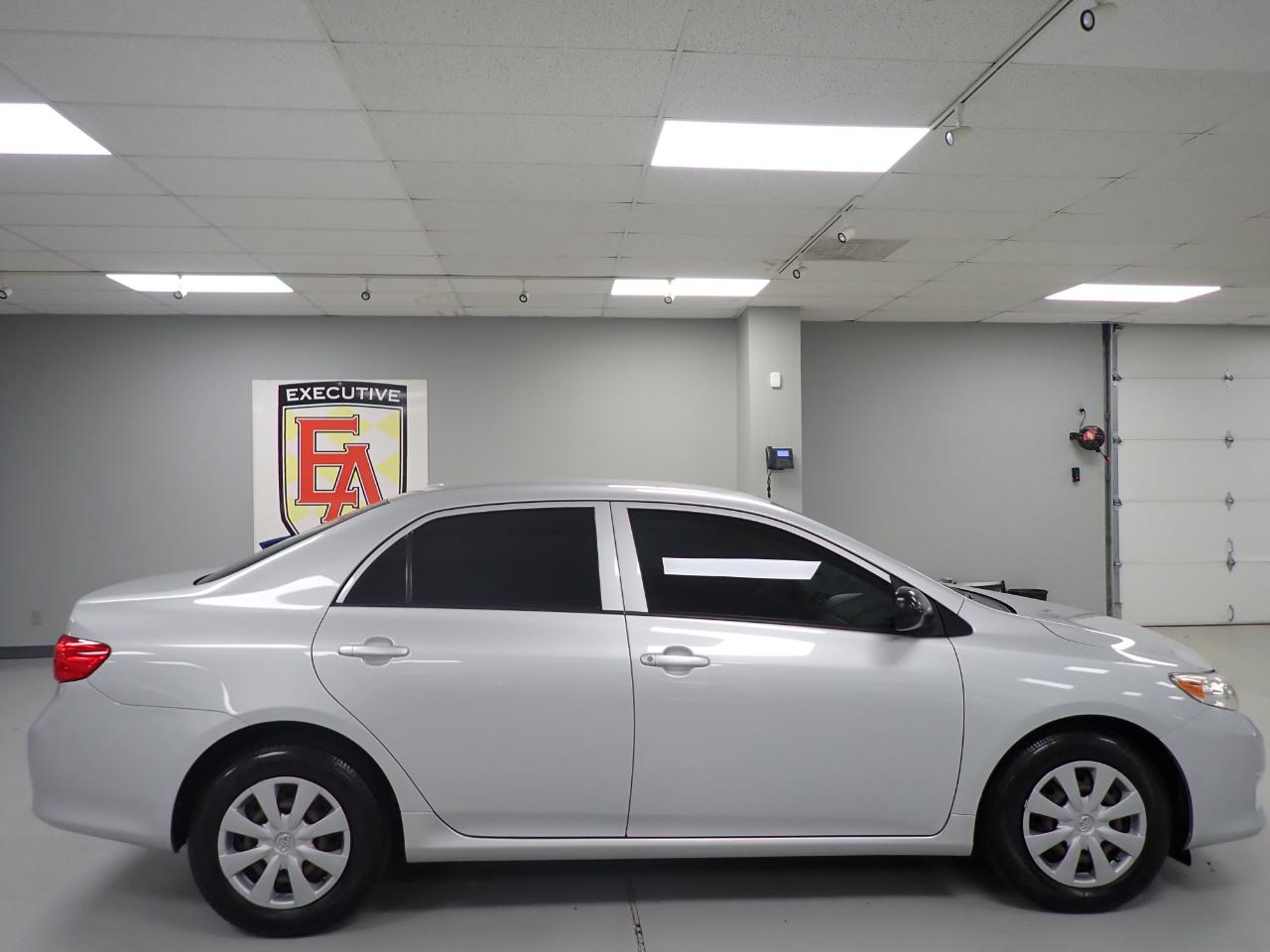 Toyota Corolla  2009