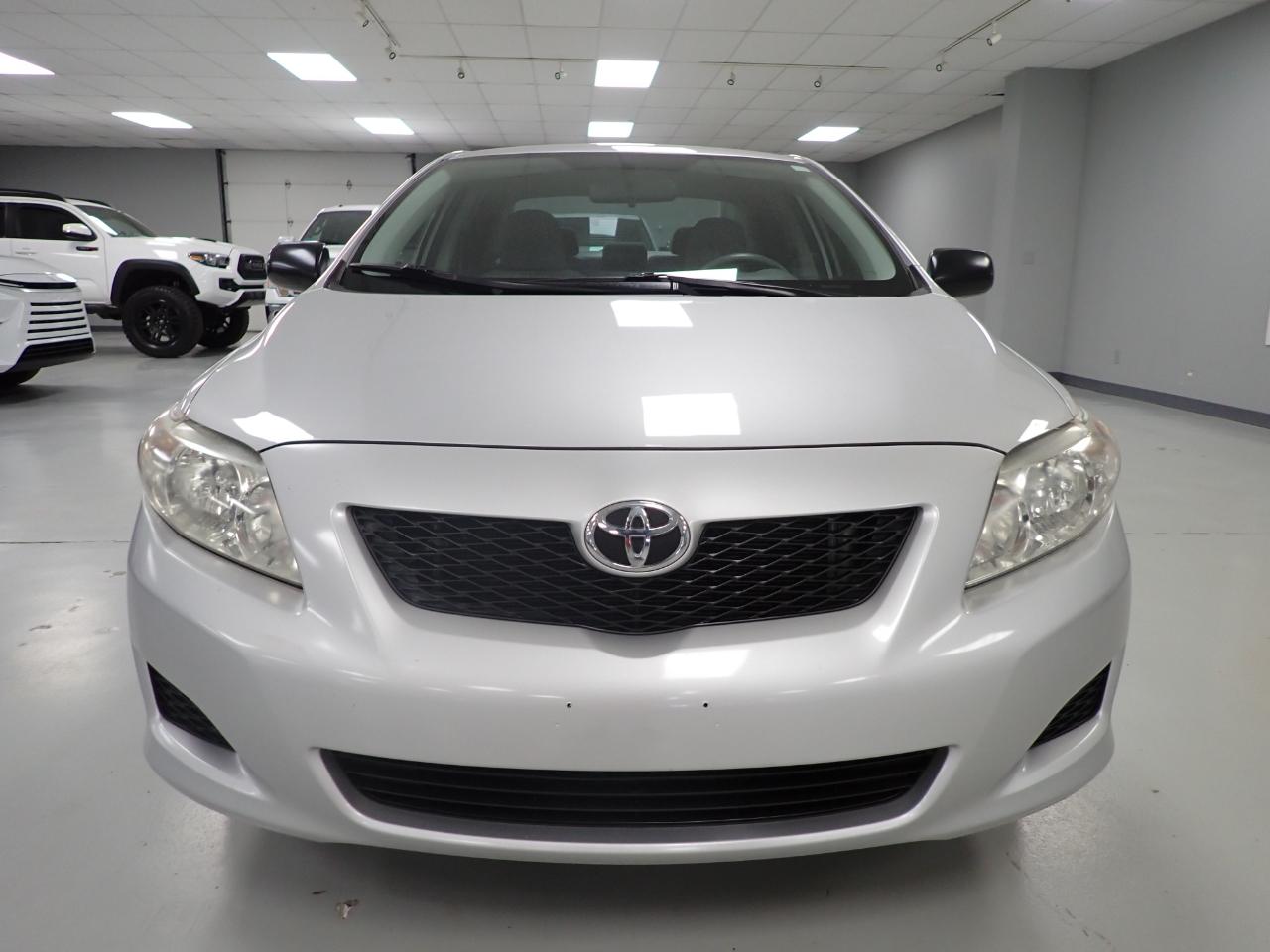 Toyota Corolla  2009