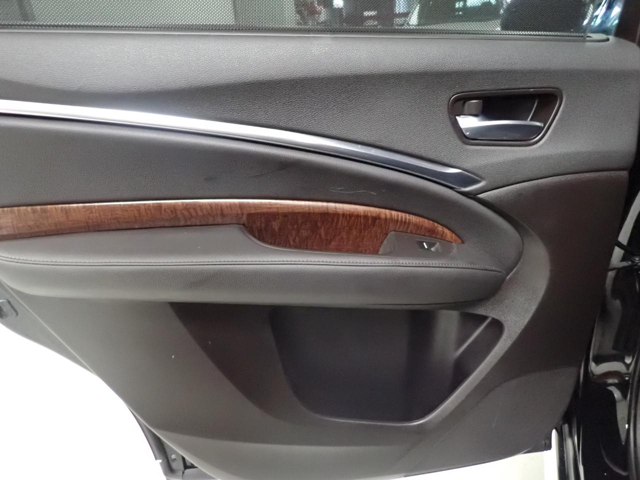 Acura MDX SH-AWD 9-Spd AT w/Tech and Entertainment Package 2018