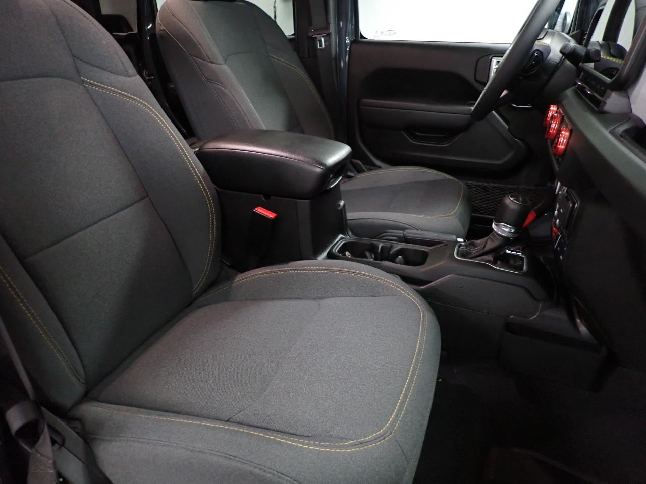 Jeep Gladiator Willys 4x4 2024