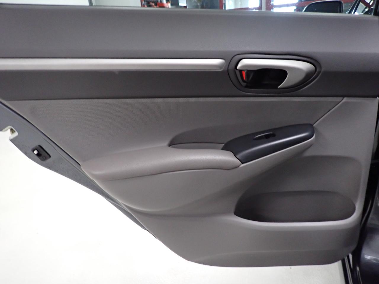 Honda Civic EX Sedan 5-Speed AT 2009