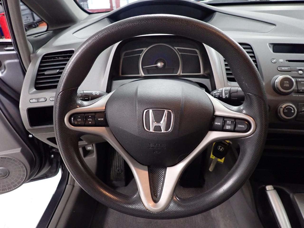 Honda Civic EX Sedan 5-Speed AT 2009