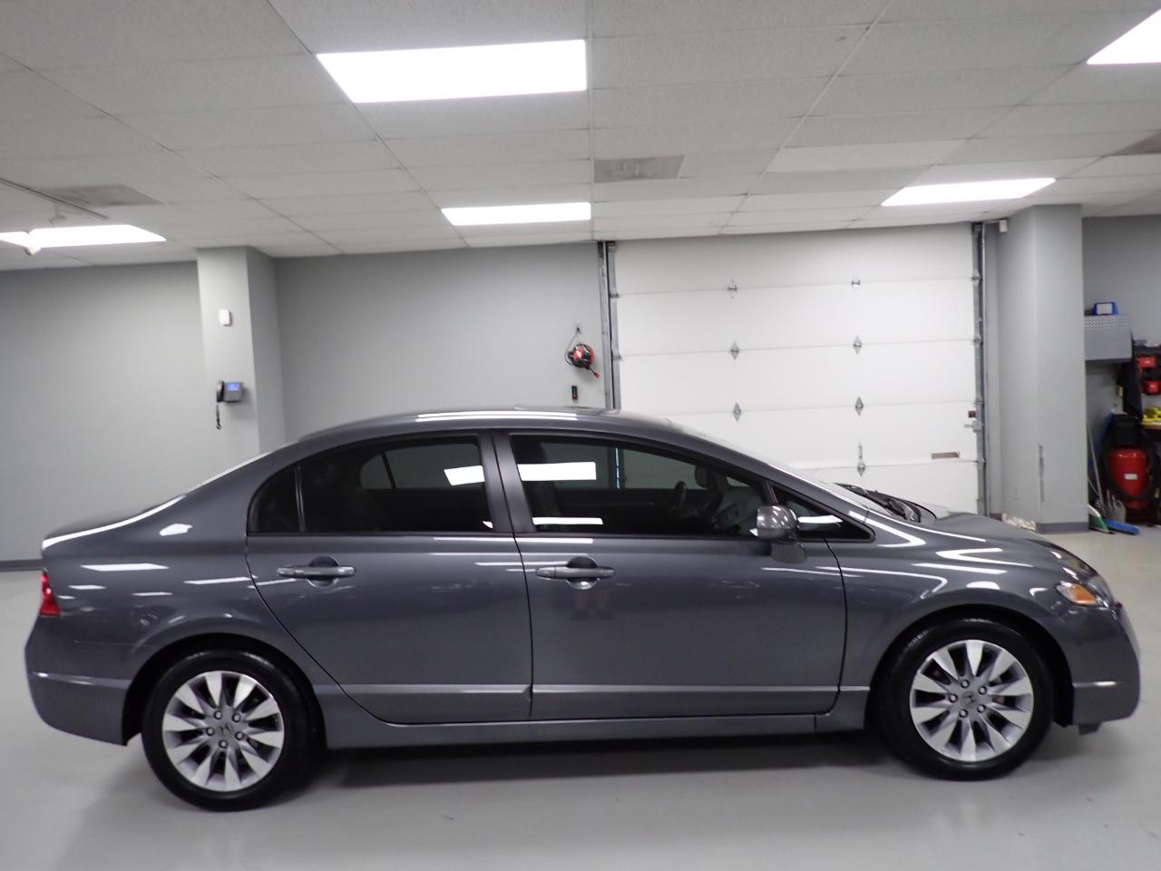 Honda Civic EX Sedan 5-Speed AT 2009