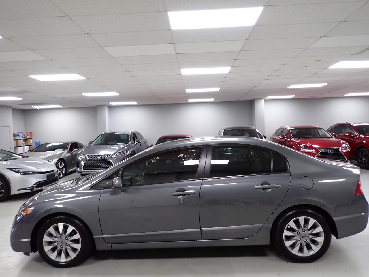 Honda Civic EX Sedan 5-Speed AT 2009