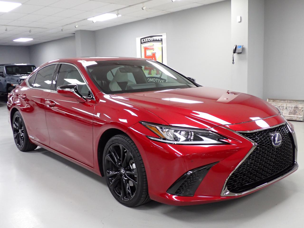 2022 Lexus ES 300h 300h F SPORT