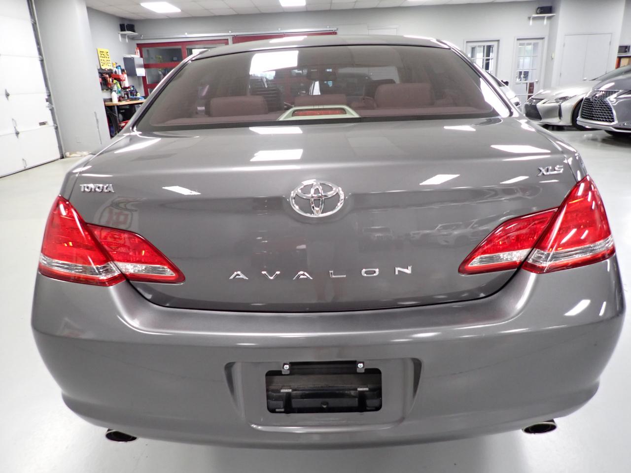 Toyota Avalon XLS 2007
