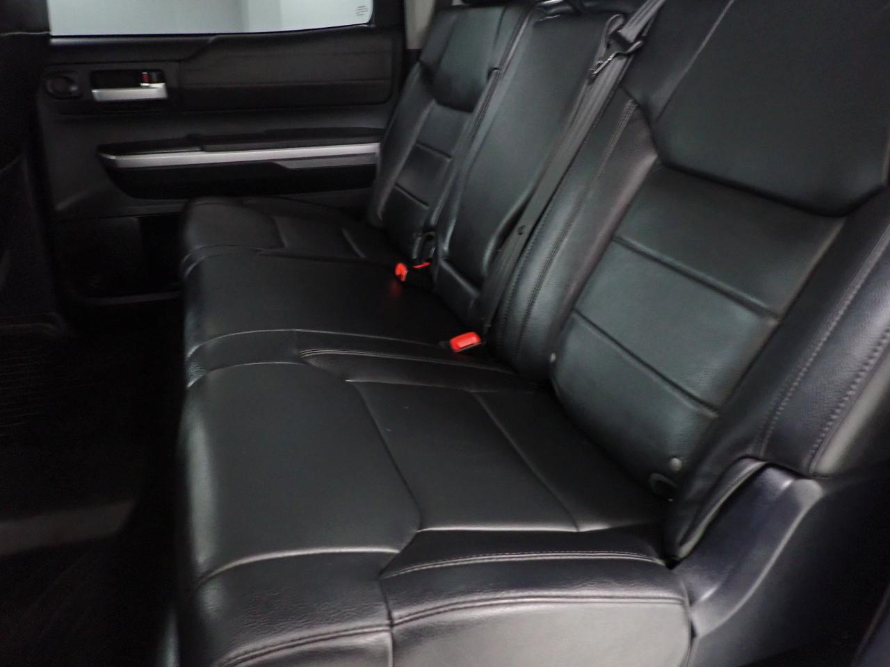 Toyota Tundra Limited 5.7L FFV CrewMax 4WD 2017