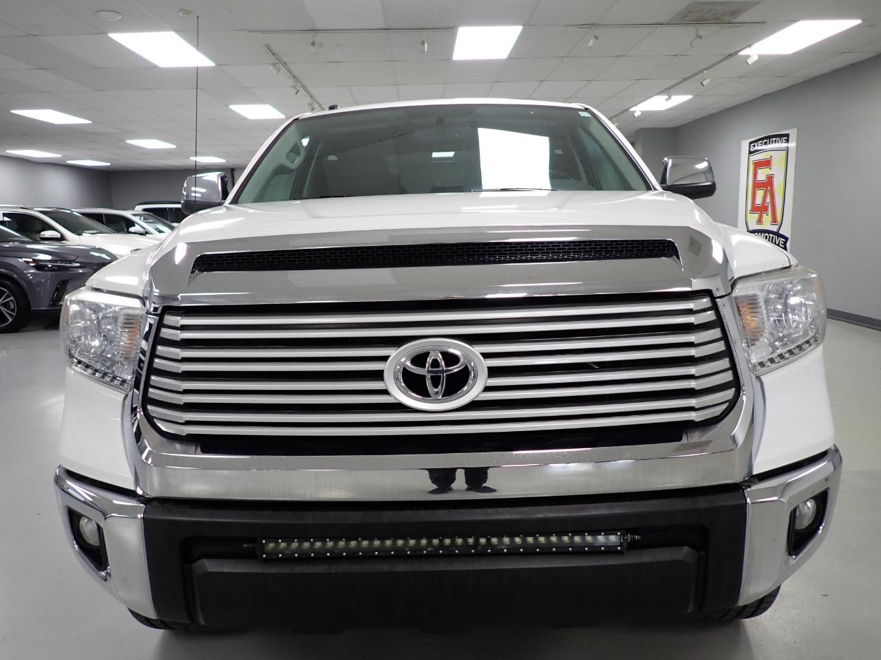 Toyota Tundra Limited 5.7L FFV CrewMax 4WD 2017