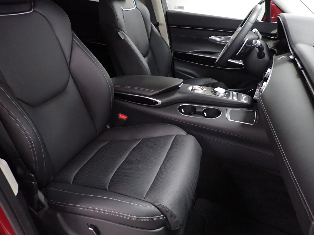 Genesis GV70 2.5T AWD 2025