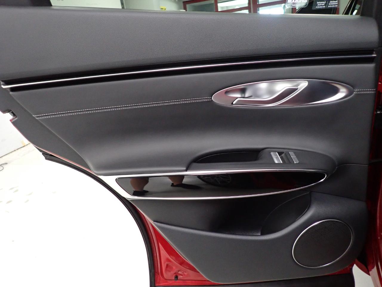 Genesis GV70 2.5T AWD 2025