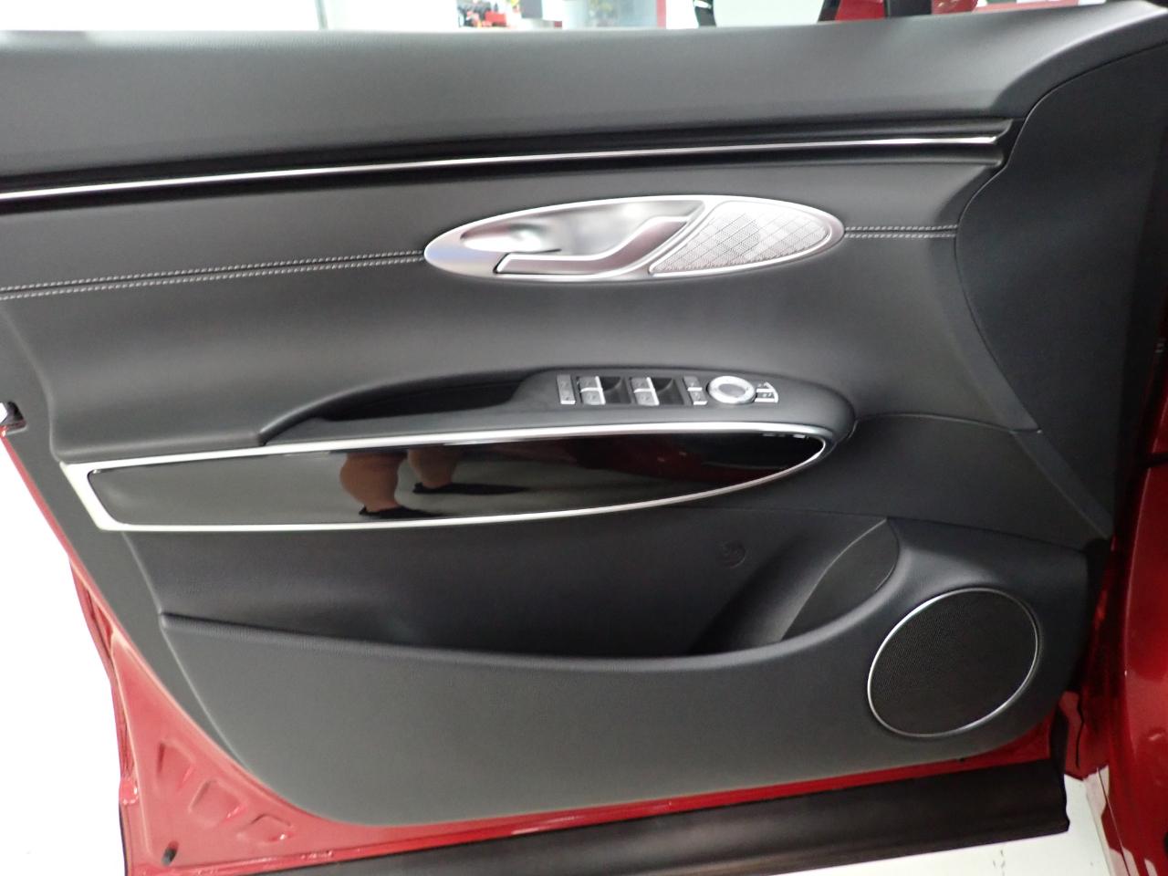 Genesis GV70 2.5T AWD 2025