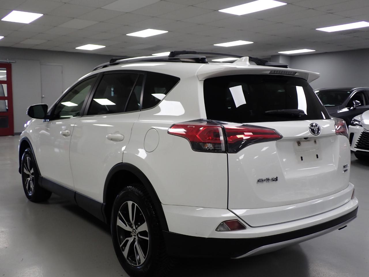 Toyota RAV4 XLE AWD 2018