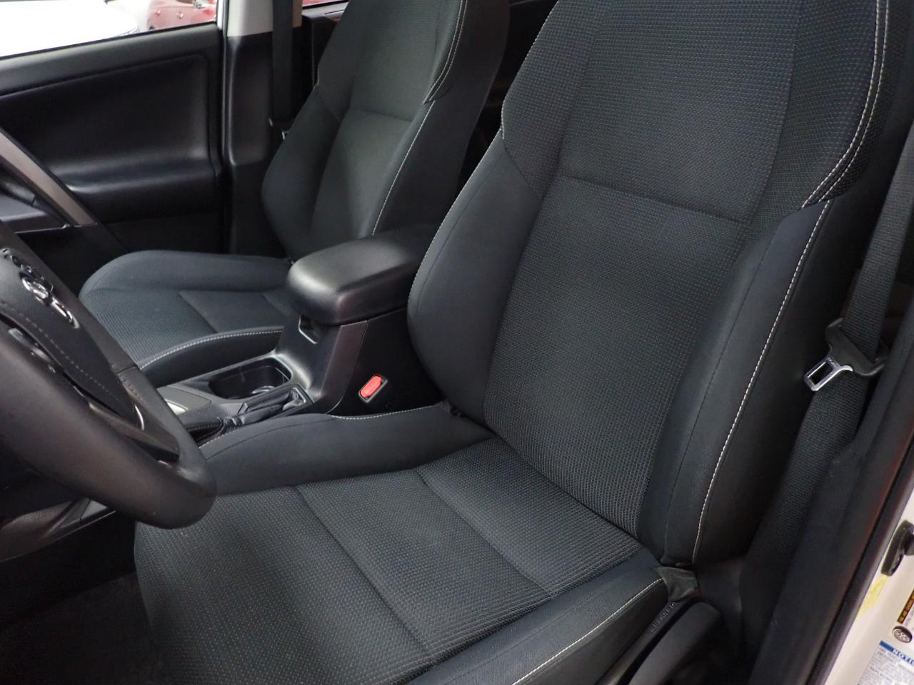 Toyota RAV4 XLE AWD 2018