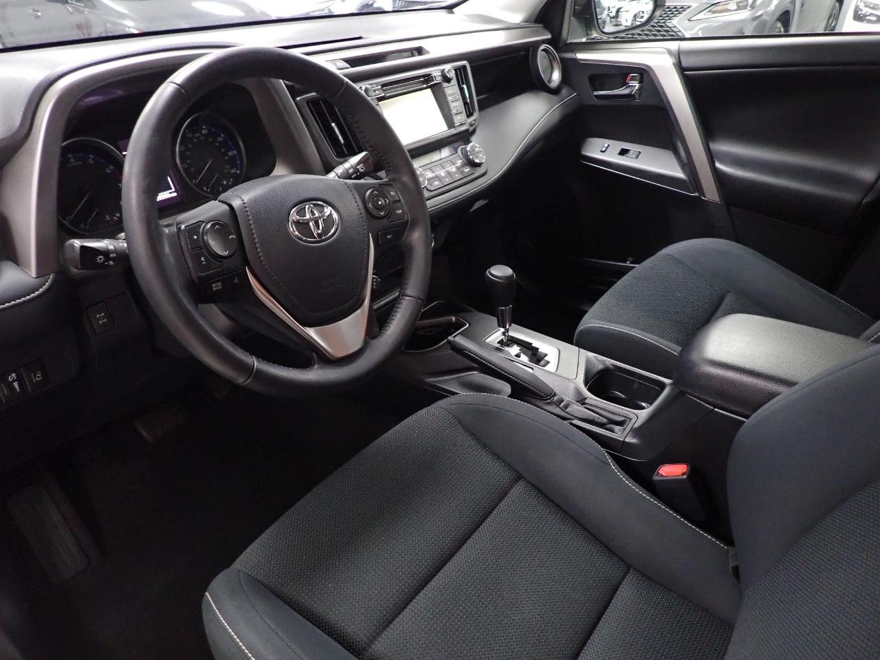 Toyota RAV4 XLE AWD 2018