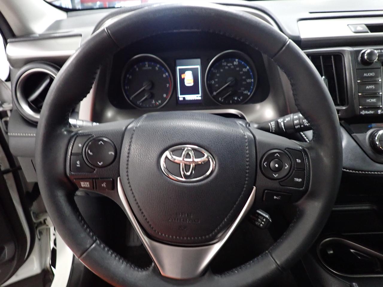 Toyota RAV4 XLE AWD 2018