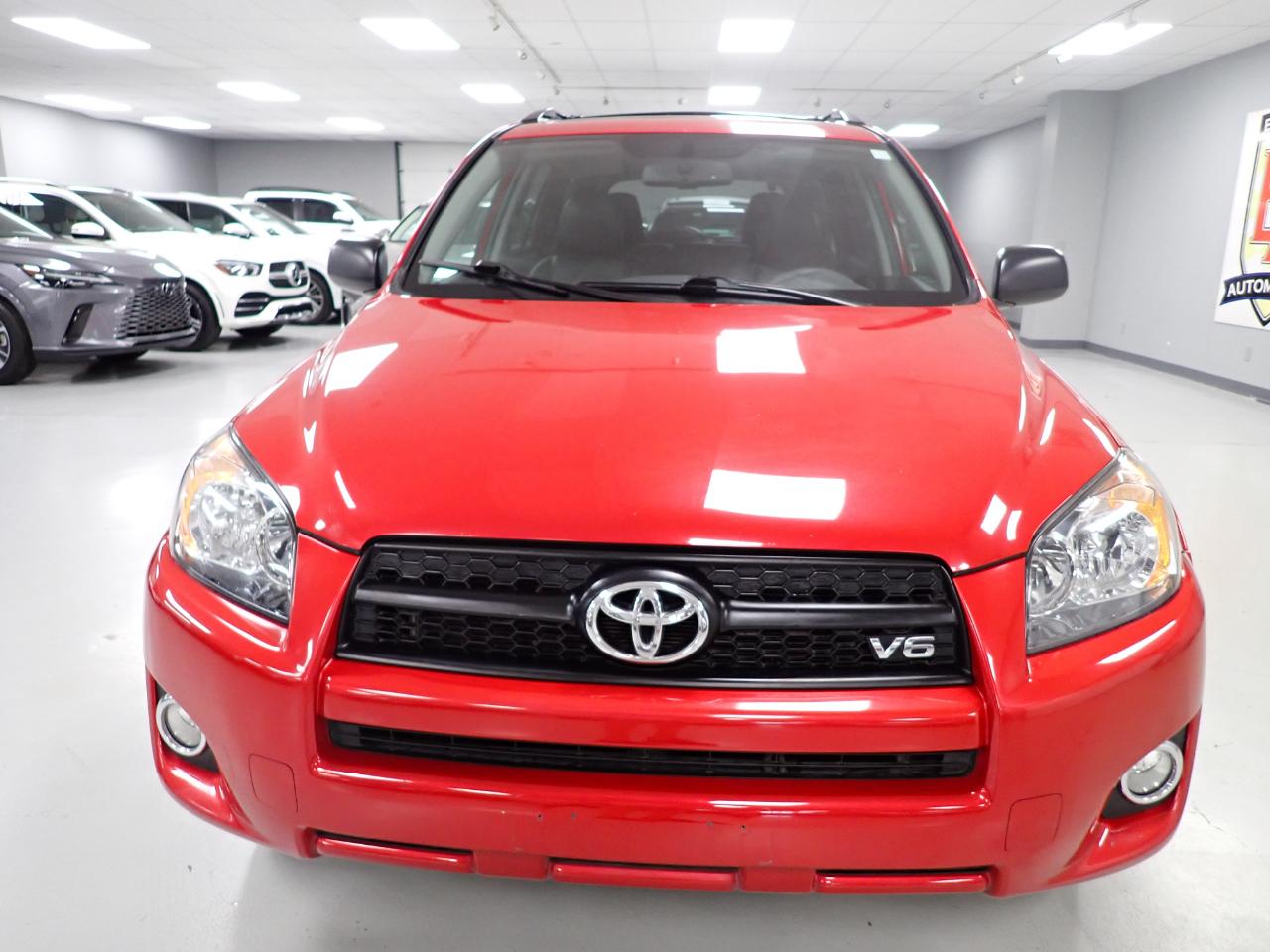 Toyota RAV4  2011