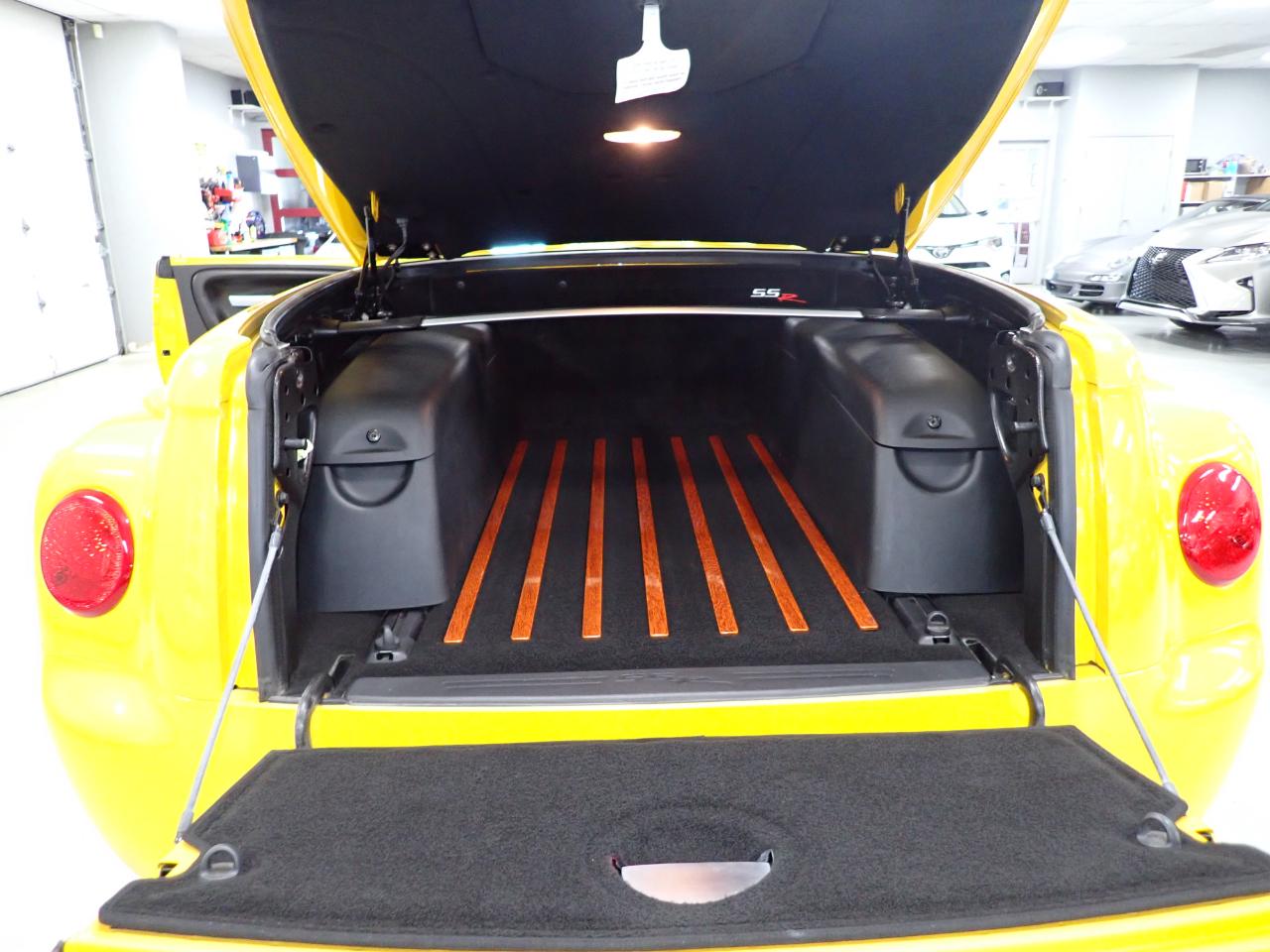 Chevrolet SSR LS 2003