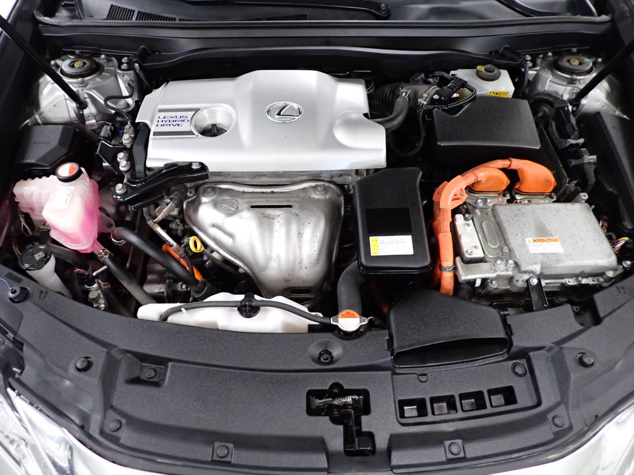 Lexus ES 300h Luxury 2016