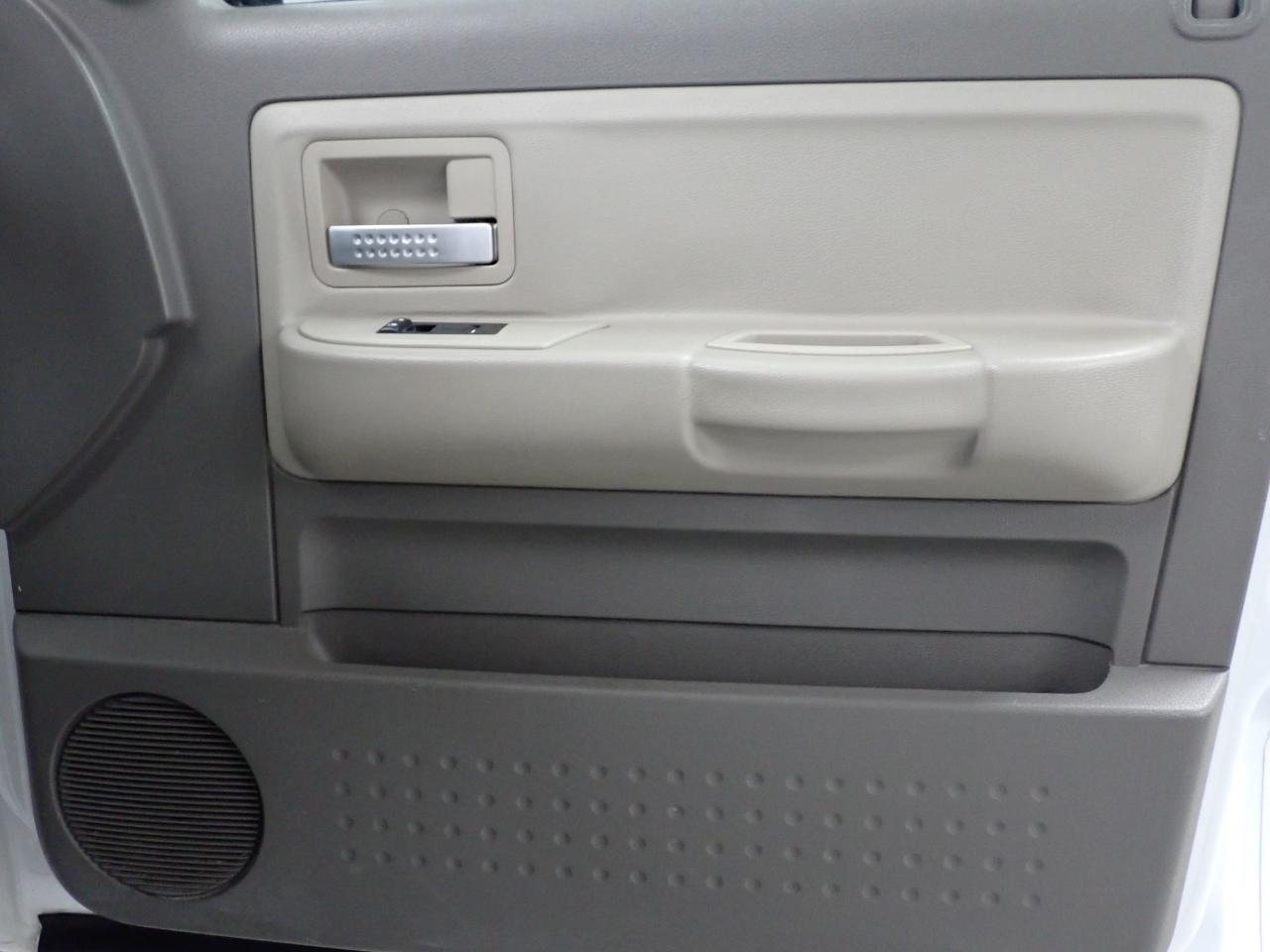 RAM Dakota Laramie Crew Cab 4WD 2010