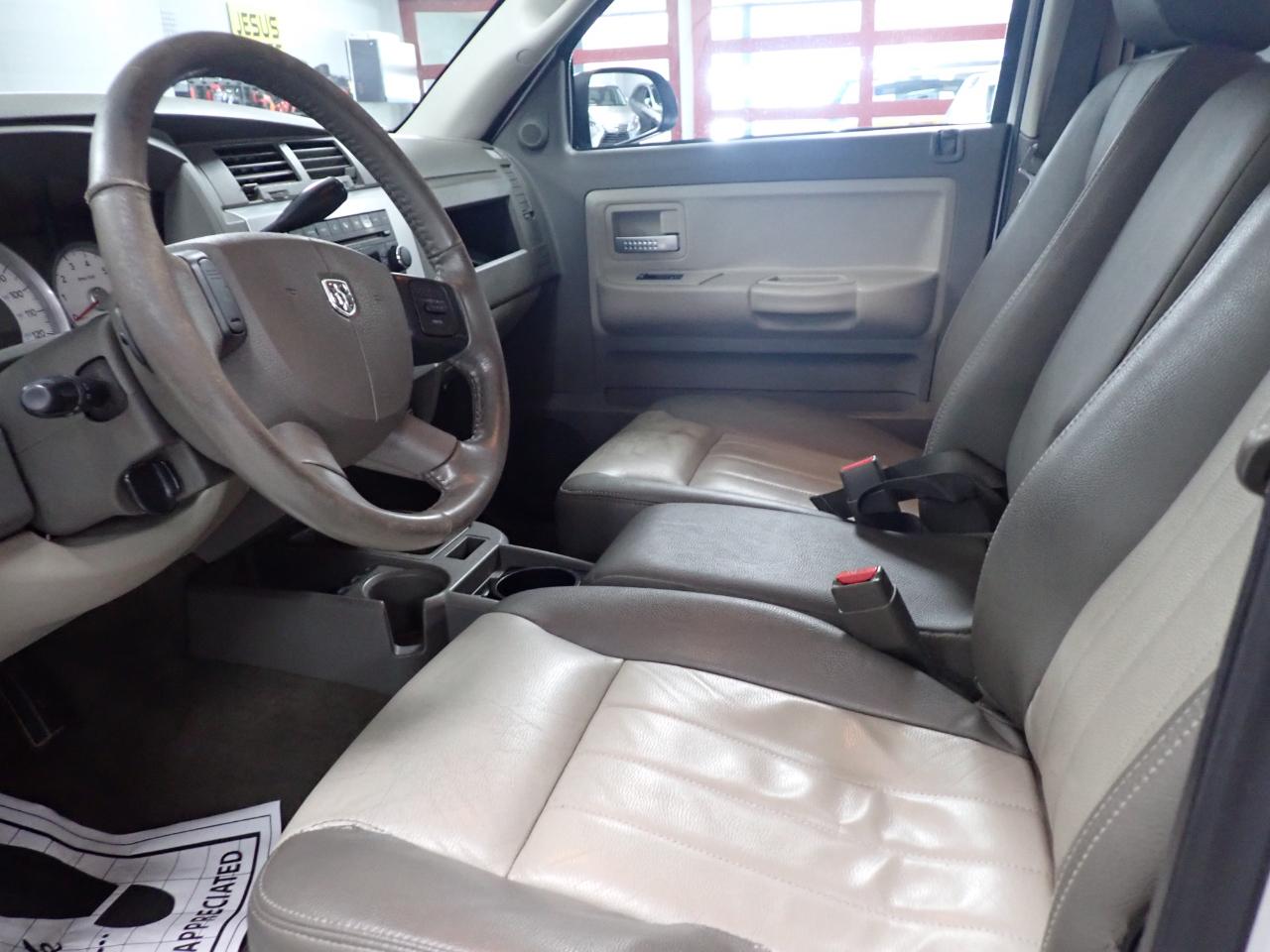 RAM Dakota Laramie Crew Cab 4WD 2010