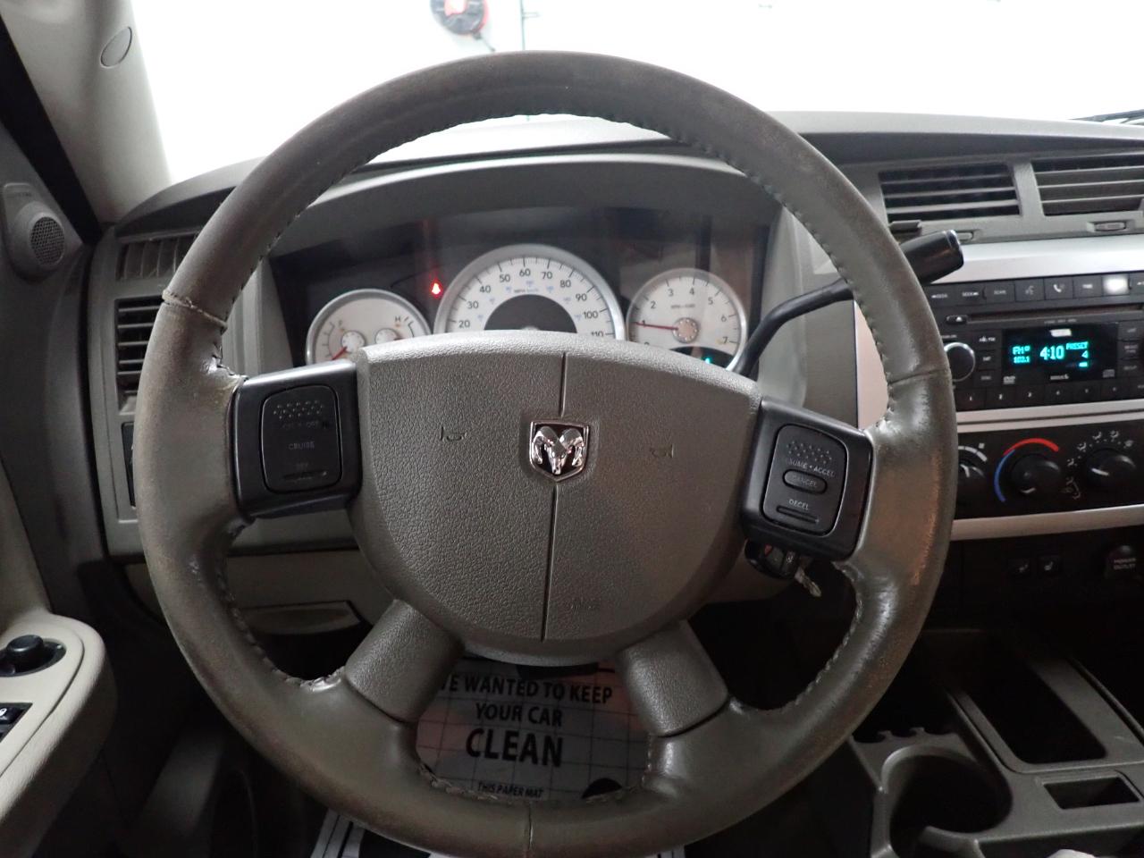 RAM Dakota Laramie Crew Cab 4WD 2010