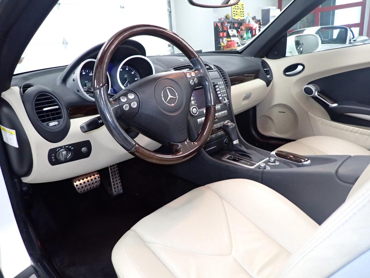 Mercedes-Benz SLK SLK350 2005