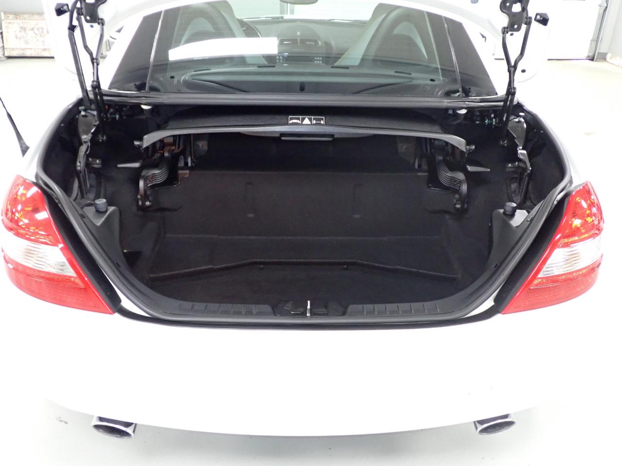 Mercedes-Benz SLK SLK350 2005