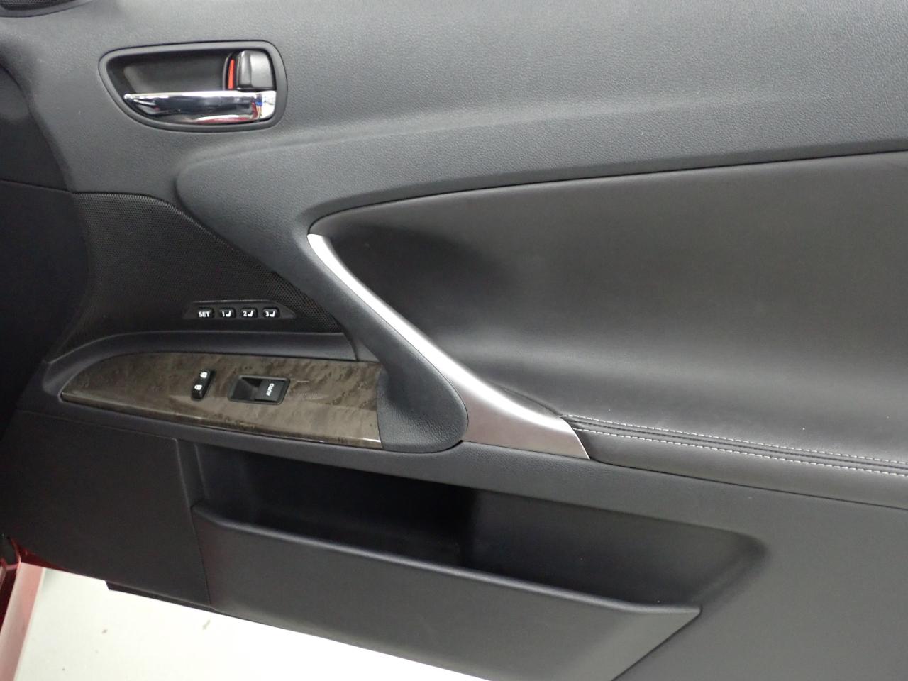 Lexus IS C IS 250C 2010