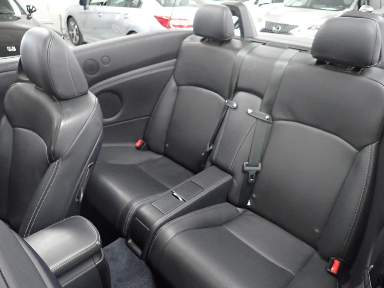 Lexus IS C IS 250C 2010