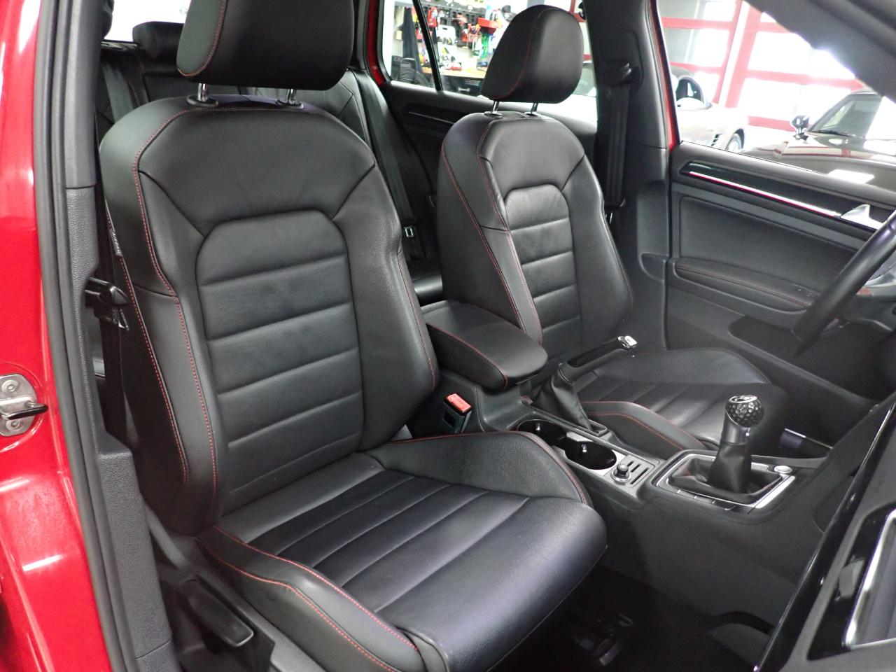 Volkswagen GTI S 6M 4-Door 2016