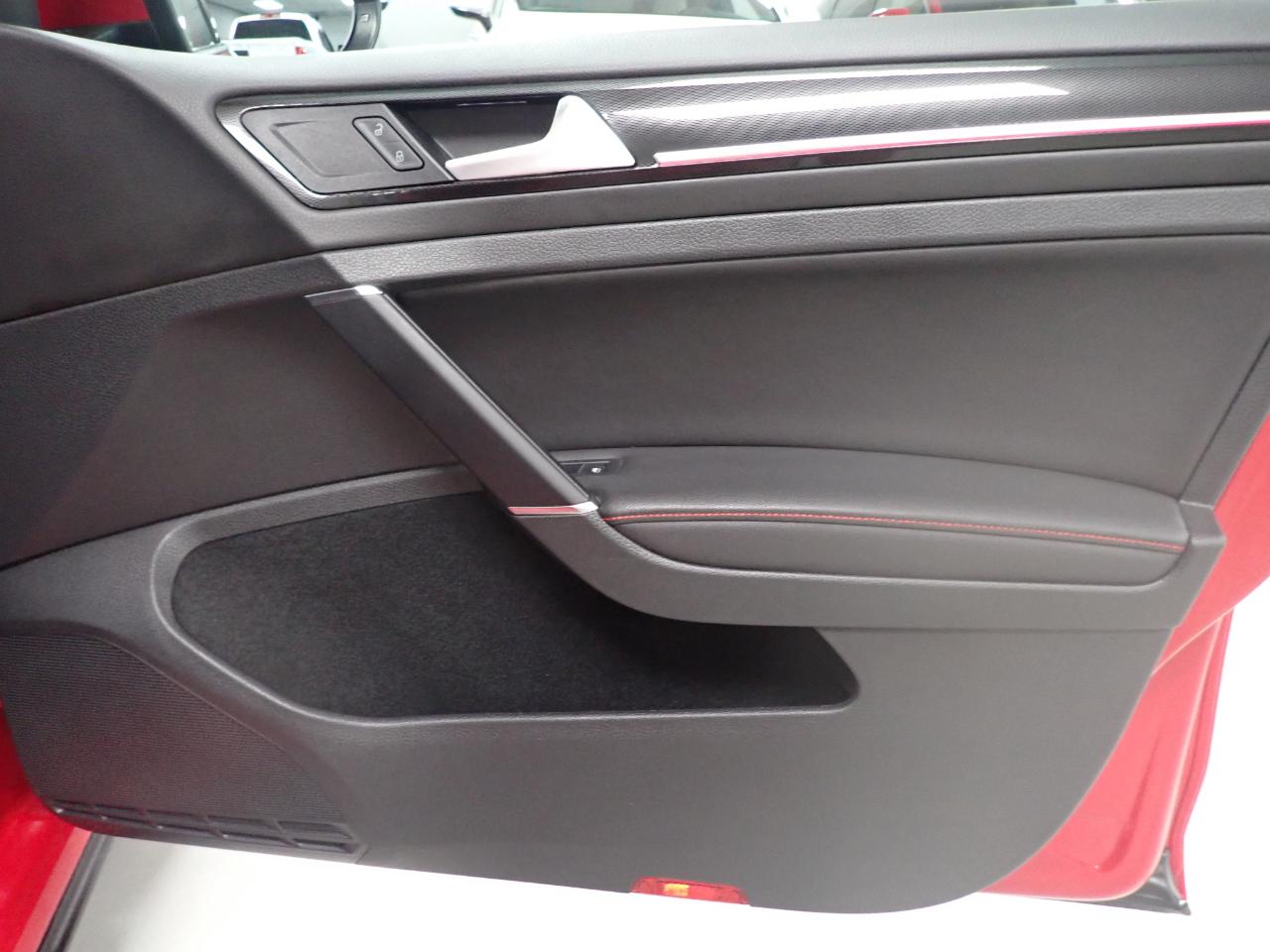 Volkswagen GTI S 6M 4-Door 2016